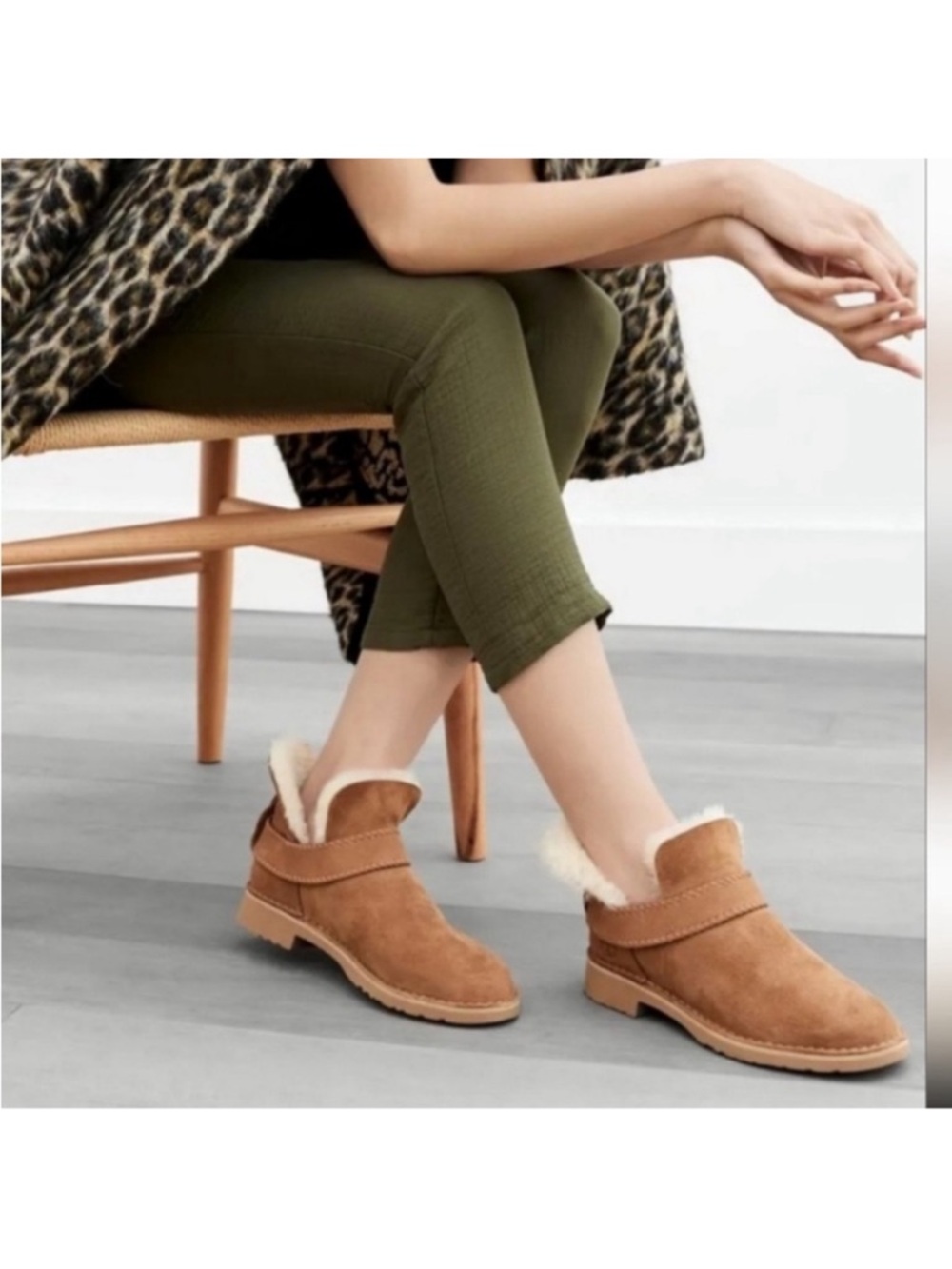 UGG McKay Classic Ankle Chelsea Bootie